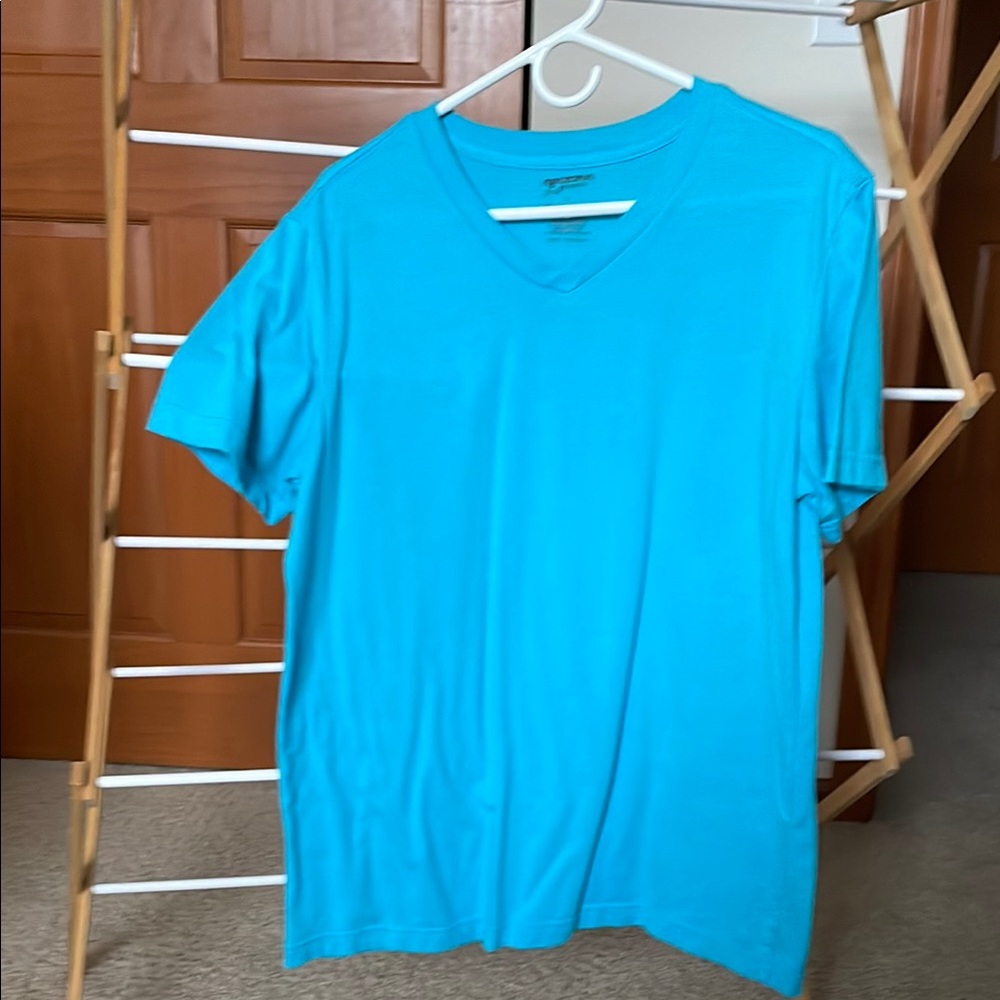 Men's V-Neck T-Shirts - Blue, Yellow, Pink 3pack - Picture 4 of 8